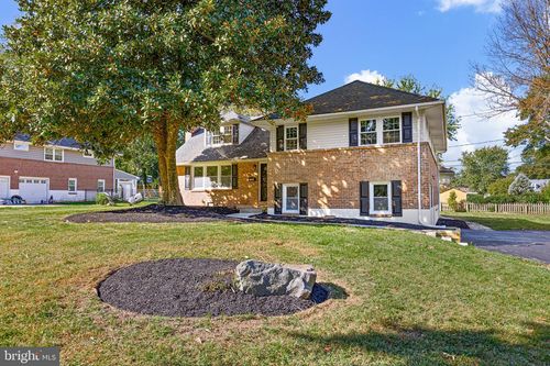 1206 Heather Ln, Wilmington, DE, 19803-3524 | Card Image