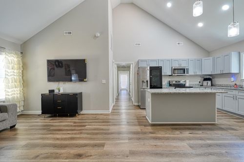 175 Aden St, spartanburg, SC, 29303-2972 | Card Image