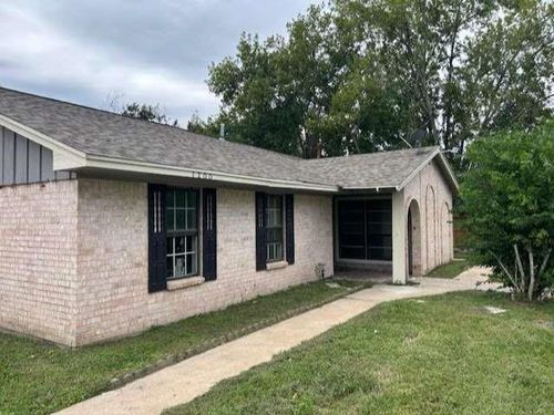 1200 Rugeley St, Bay City, TX, 77414-6549 | Card Image