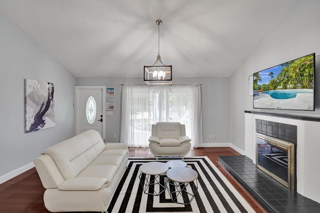 502 Rambling Drive Cir, House other with 5 bedrooms, 3 bathrooms and null parking in Wellington FL | Image 52