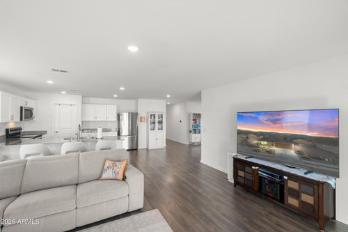 1243 S Lenora Loop, Benson, AZ, 85602-0900 | Card Image