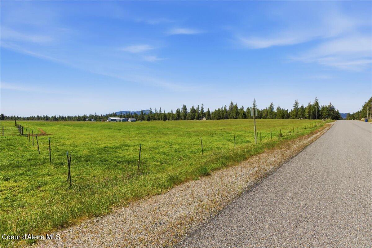 Land in Athol 4