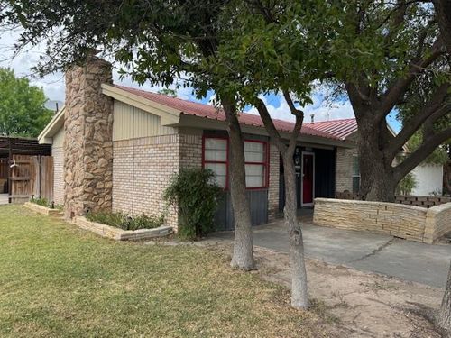 906 W 5th St, Fort Stockton, TX, 79735-5002 | Card Image