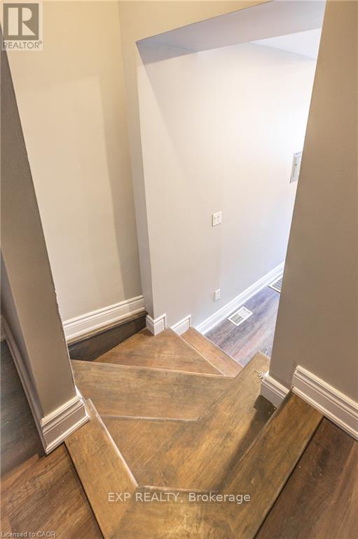 Residential Lease in Hamilton (Stinson) 2