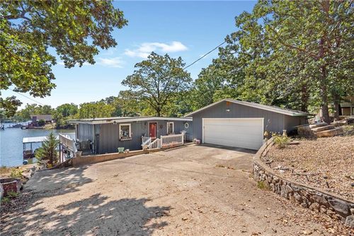 592 Woodland Dr, Climax Springs, MO, 65324-2102 | Card Image