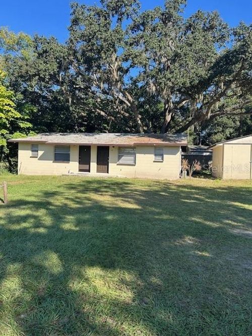 8129 Cass Rd, ZEPHYRHILLS, FL, 33540-3064 | Card Image