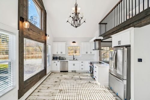 96 E Randolph Rd, Chelsea, VT, 05038-9069 | Card Image