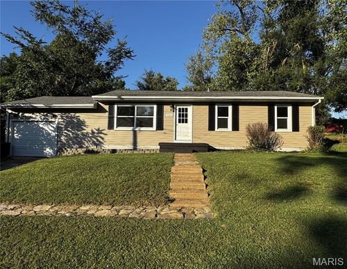 9365 Elm Loop Dr, Pevely, MO, 63070-2713 | Card Image