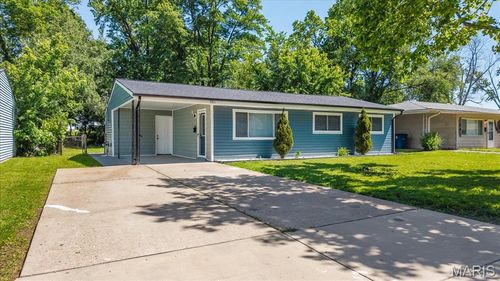 9811 Mill Pass Ln, Saint Louis, MO, 63134-4117 | Card Image