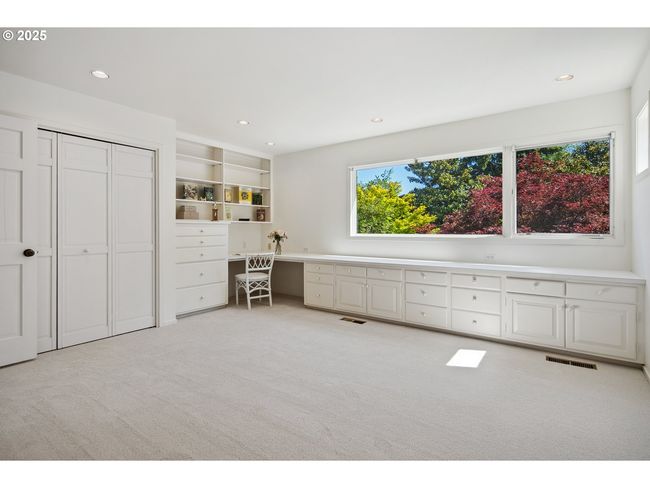 1890 S Greenwood Rd, House other with 5 bedrooms, 5 bathrooms and 2 parking in Portland OR | Image 36