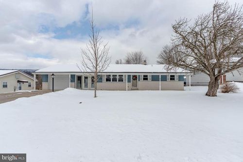 370 Summit Dr, LEWISTOWN, PA, 17044-1248 | Card Image