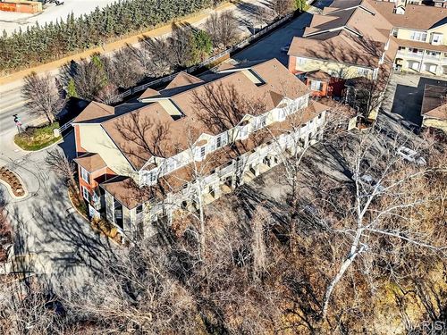 2714 Mcknight Crossing Ct, Saint Louis, MO, 63124-1690 | Card Image