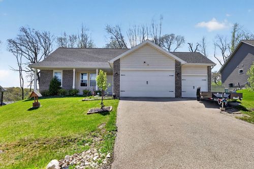 934 E Superior Dr, Edgerton, WI, 53534-9182 | Card Image