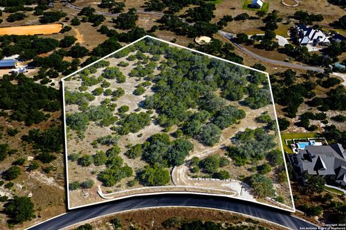 13 Summit Pass, Boerne, TX, 78006-6014 | Card Image