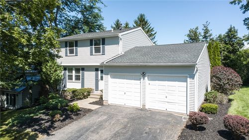 3298 Goldenrod Court, Walworth, NY, 14568 | Card Image