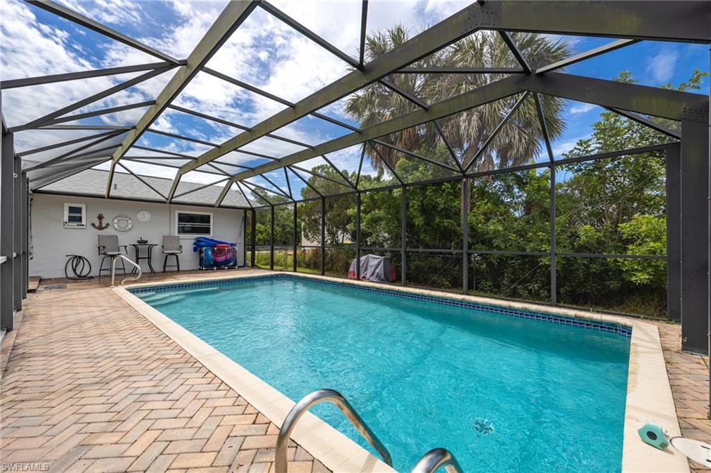 Residential in PUNTA GORDA 4