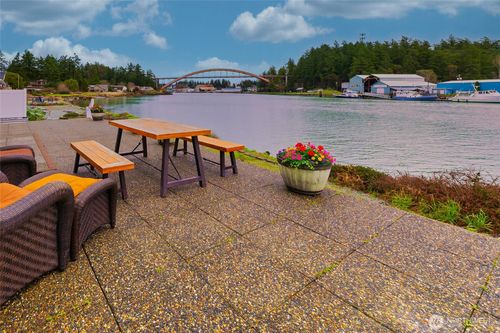 106 Chinook Pl, La Conner, WA, 98257-9633 | Card Image