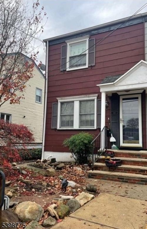 587 Ellis Pl, Woodbridge, NJ, 07095-3421 | Card Image