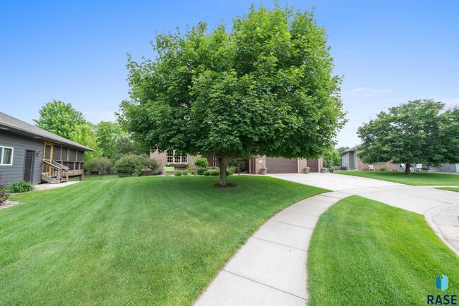 4400 E Aster Cir, House other with 5 bedrooms, 4 bathrooms and null parking in Sioux Falls SD | Image 64