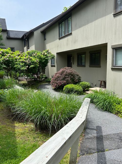 6-6 Deer Hill Ct, Woodbury, CT, 06798-3213 | Card Image