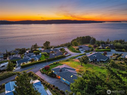 9305 62nd Pl W, Mukilteo, WA, 98275-3539 | Card Image