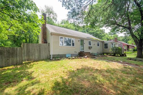 81 Border Rd, Holbrook, MA, 02343-1705 | Card Image