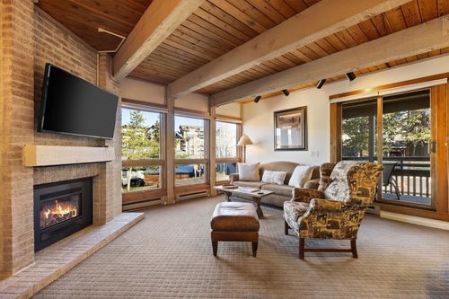 d204-2700 Village Dr, Steamboat Springs, CO, 80487-9003 | Card Image