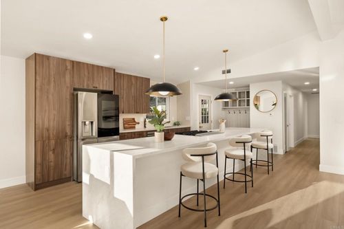 835 Cathy Ln, Cardiff by the Sea, CA, 92007-1306 | Card Image