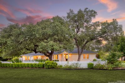 133 N School St, House other with 3 bedrooms, 3 bathrooms and null parking in Boerne TX | Image 1