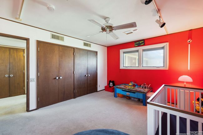 225 Carolwood Dr, House other with 3 bedrooms, 2 bathrooms and null parking in Castle Hills TX | Image 38