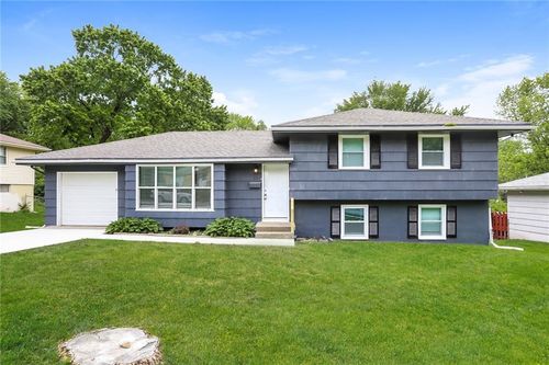 6311 E 102nd Ter, Kansas City, MO, 64134-1418 | Card Image