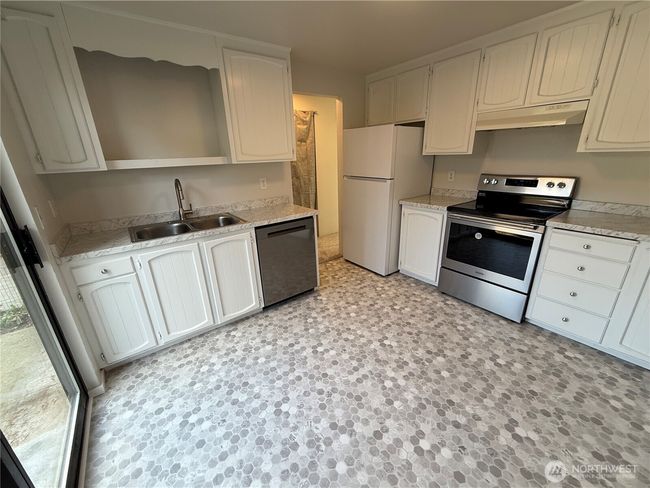 APT-3 - 1017 Ttereve Dr, House other with 2 bedrooms, 0 bathrooms and null parking in Everett WA | Image 5