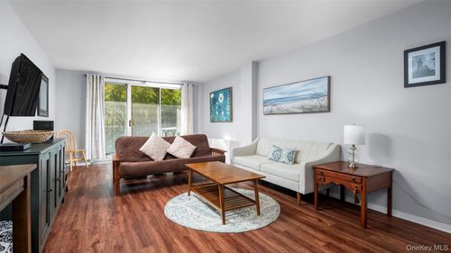 apt-2d-20 Old Mamaroneck Rd, White Plains, NY, 10605-2036 | Card Image