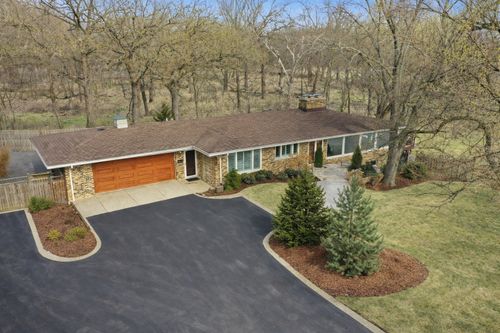 720 South St, Barrington, IL, 60010-4553 | Card Image