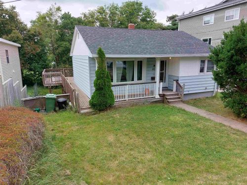 85 Rufus Ave, Halifax, NS, B3N2L8 | Card Image