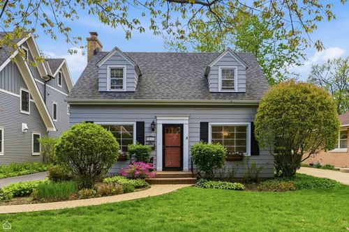 2015 Hollywood Ct, Wilmette, IL, 60091-3125 | Card Image
