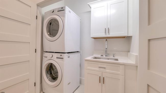 42 E New York Ave, House other with 4 bedrooms, 3 bathrooms and null parking in Somers Point NJ | Image 47