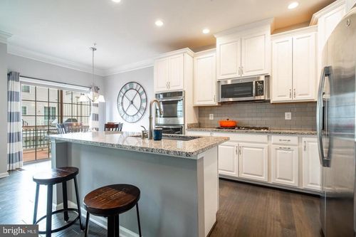 22567 Naugatuck Sq, ASHBURN, VA, 20148-6636 | Card Image