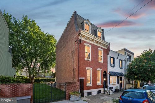 61-2057 E Dauphin St, PHILADELPHIA, PA, 19125-1536 | Card Image