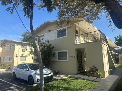 apt-5-1026 Nw 2nd St, Miami, FL, 33128-1155 | Card Image