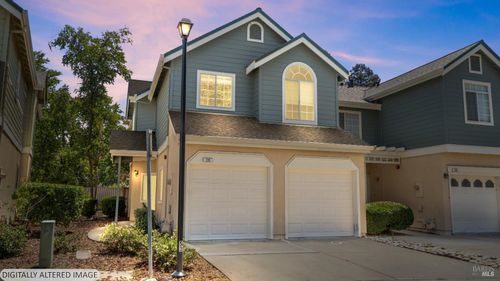 19 Manchester Ln, Fairfield, CA, 94533-6628 | Card Image