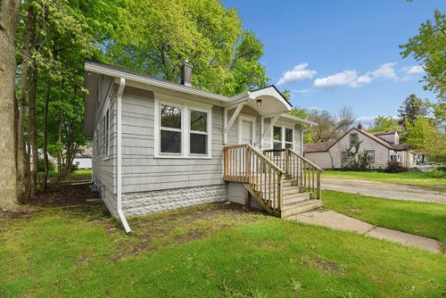 1135 Lavette Avenue, Benton Harbor, MI, 49022 | Card Image