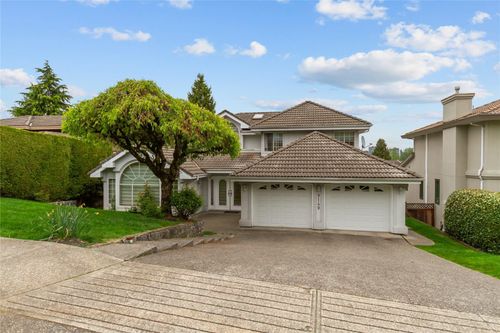 9149 Briar Road, Burnaby, BC, V3N4X1 | Card Image