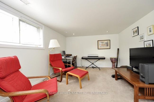 245 Forest Hill Dr, House other with 3 bedrooms, 2 bathrooms and 5 parking in Kitchener ON | Image 27
