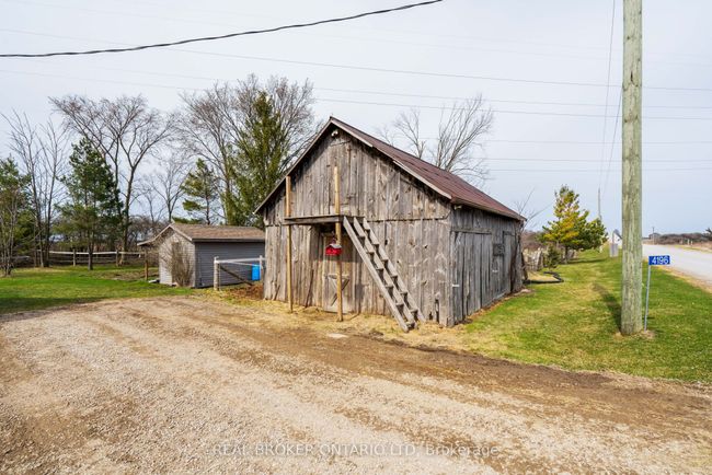 4196 Walkers Dr, House other with 3 bedrooms, 2 bathrooms and 6 parking in Glencoe ON | Image 26