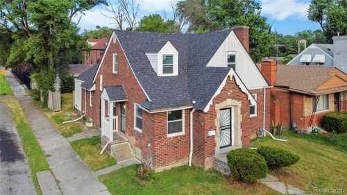 16216 Greenview Ave, Detroit, MI, 48219-4157 | Card Image
