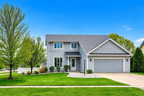 641 Small Farm Road, Mukwonago, WI, 53149 | Card Image