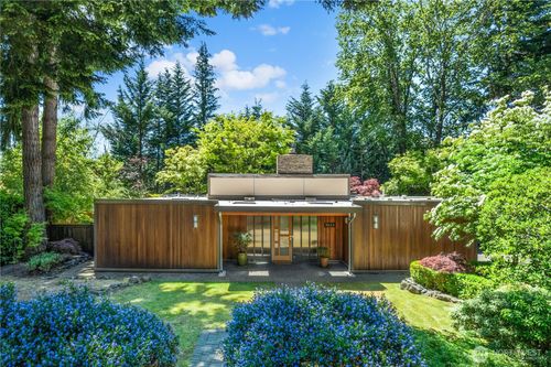 7623 Ne 123rd Street, Kirkland, WA, 98034 | Card Image