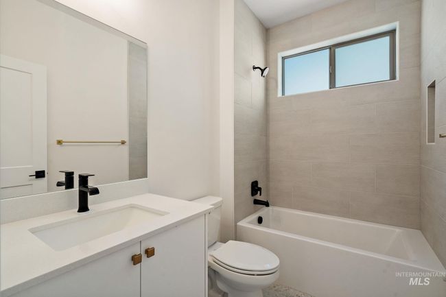 1724 N Black Elm Ln, House other with 4 bedrooms, 3 bathrooms and 2 parking in Star ID | Image 10