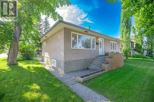 1141 43 St Sw, Calgary, AB, T3C2A1 | Card Image